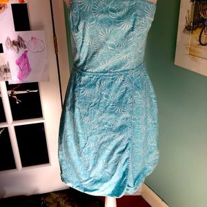 Vineyard Vines cute summer dress.